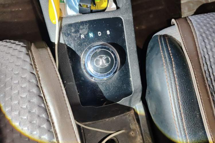 Used BAIC New Energy EC 2018 EC220 Standard Edition Gear Lever