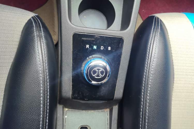 Used BAIC New Energy EC 2018 EC220 Standard Edition Gear Lever