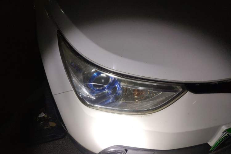 Used BAIC New Energy EC 2018 EC220 Classic Edition Right Front Headlight