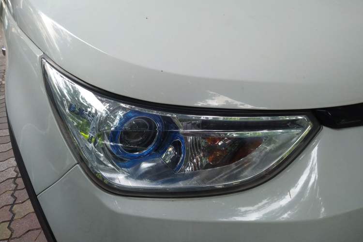 Used BAIC New Energy EC 2018 EC220 Classic Edition Right Front Headlight