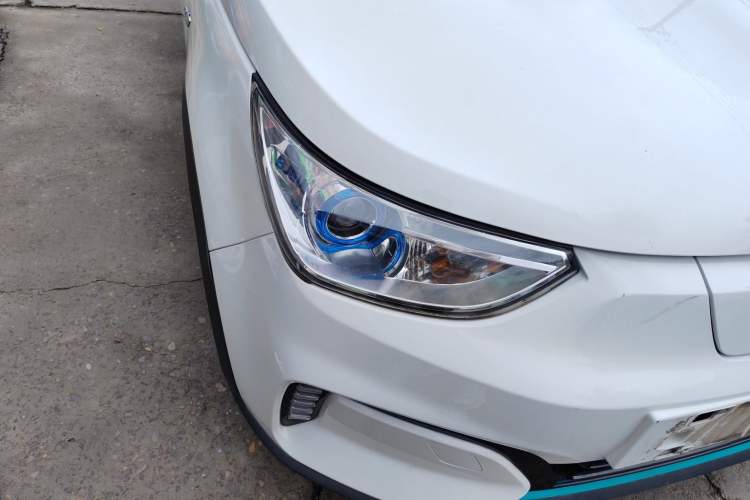 Used BAIC New Energy EC 2018 Dynamic Edition Right Front Headlight