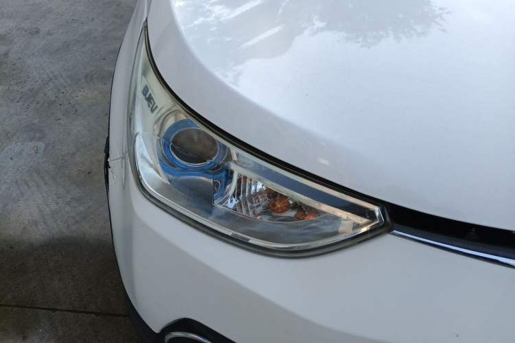 Used BAIC New Energy EC 2018 EC220 Standard Edition Right Front Headlight