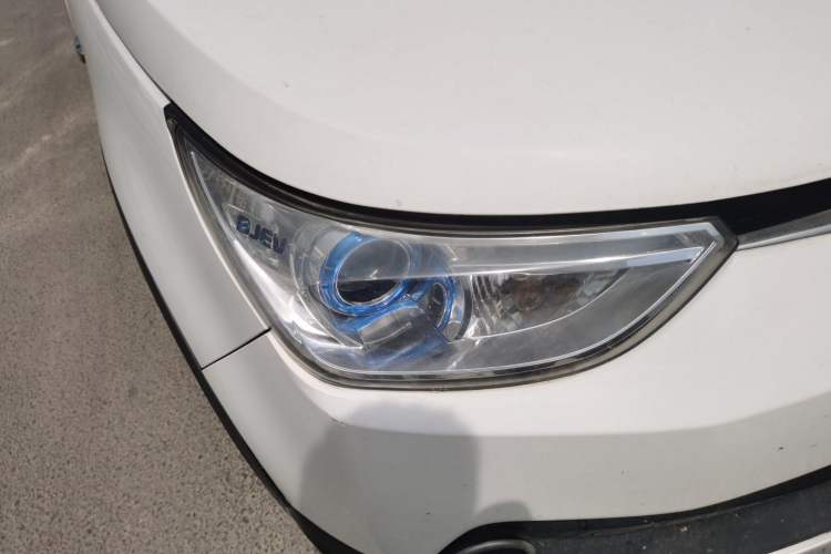 Used BAIC New Energy EC 2018 EC220 Standard Edition Right Front Headlight