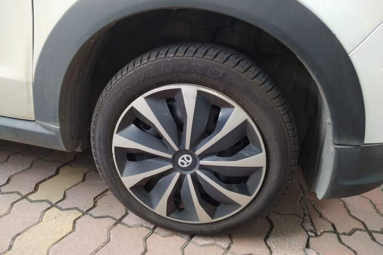 Used BAIC New Energy EC 2018 EC220 Classic Edition Right Front Wheel Hub