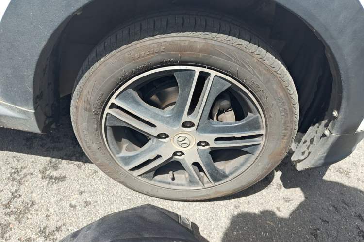 Used BAIC New Energy EC 2018 EC220 Standard Edition Right Front Wheel Hub