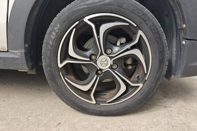 Used BAIC New Energy EC 2018 EC220 Standard Edition Right Front Wheel Hub