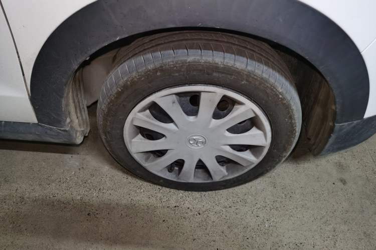 Used BAIC New Energy EC 2018 EC220 Standard Edition Right Front Wheel Hub
