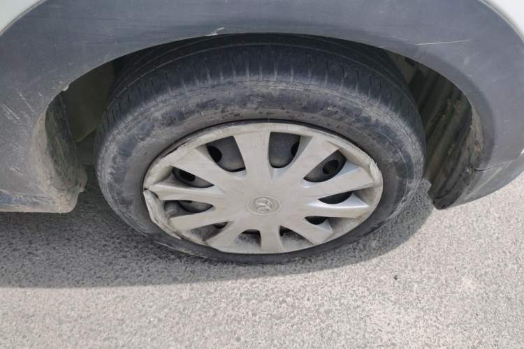 Used BAIC New Energy EC 2018 EC220 Standard Edition Right Front Wheel Hub