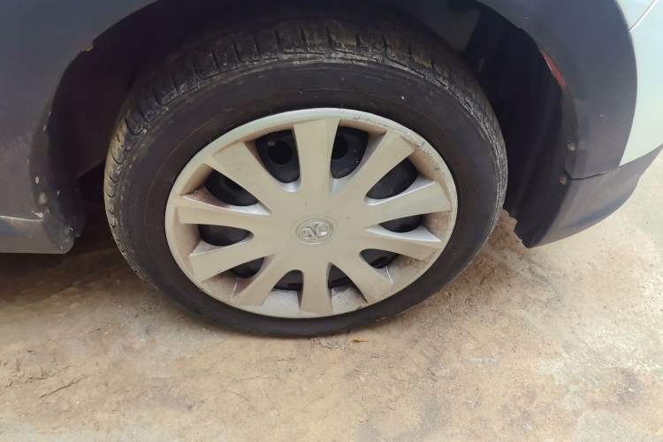 Used BAIC New Energy EC 2018 EC220 Standard Edition Right Front Wheel Hub