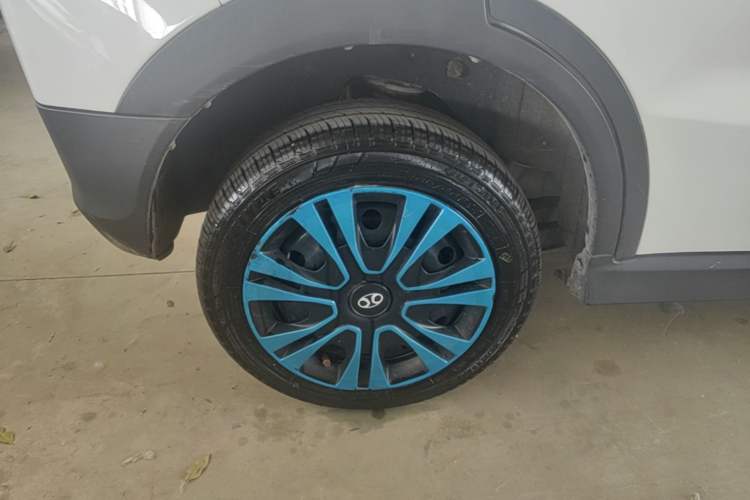 Used BAIC New Energy EC 2018 EC220 Standard Edition Right Rear Wheel Hub