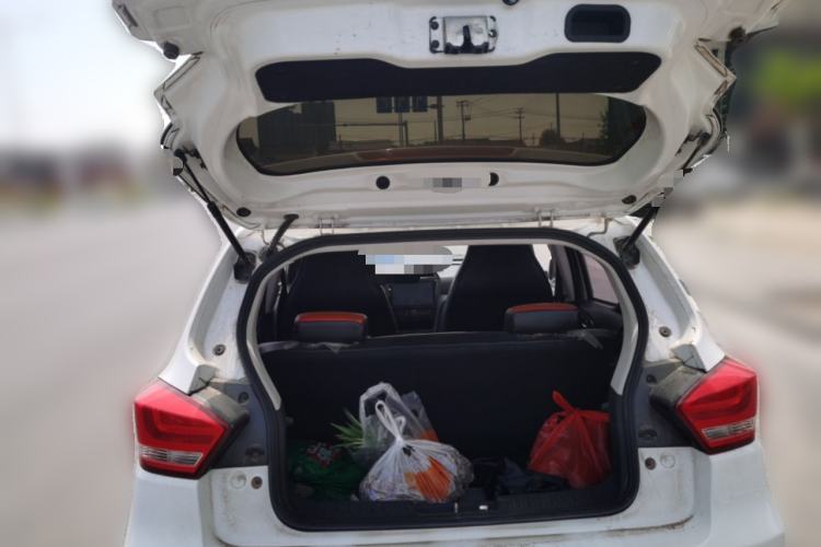 Used BAIC New Energy EC 2018 EC220 Standard Edition Trunk