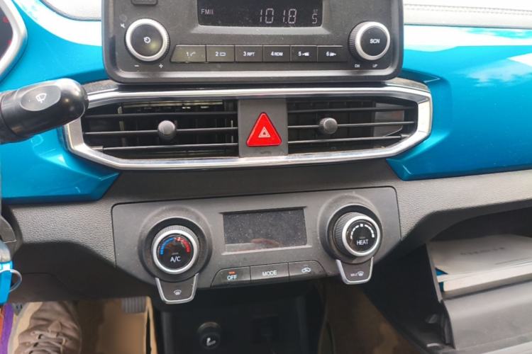 Used BAIC New Energy EC3 2018 Dynamic Edition Audio And AC Panel
