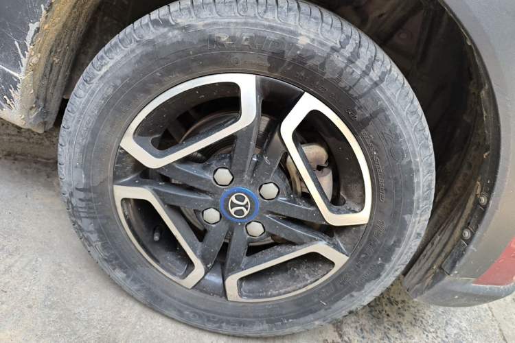 Used BAIC New Energy EC3 2018 Dynamic Edition Right Front Wheel Hub