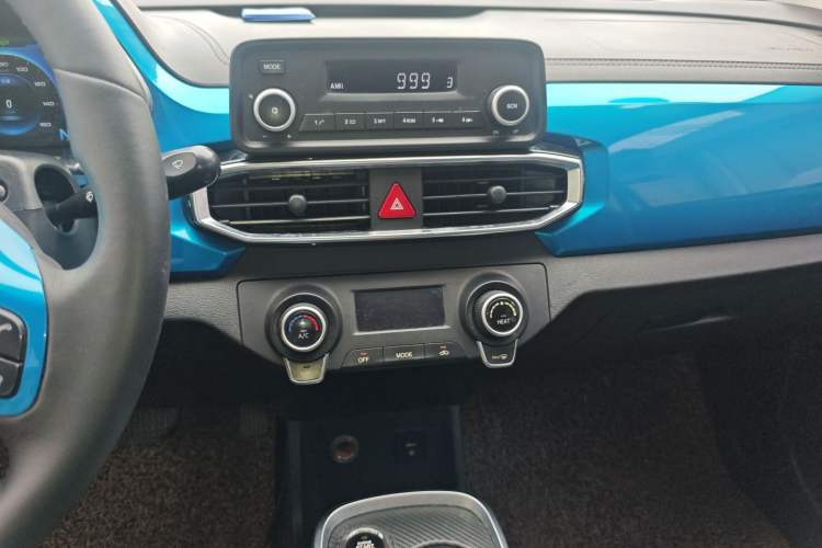 Used BAIC New Energy EC3 2018 Dynamic Edition Audio And AC Panel