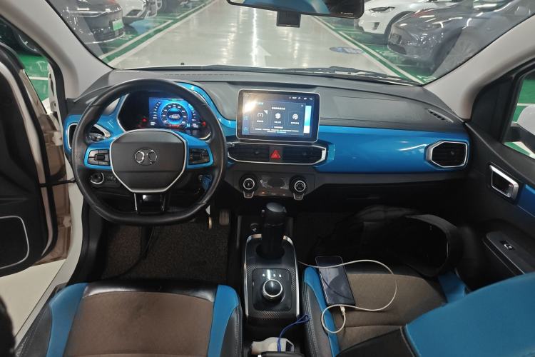 Used BAIC New Energy EC3 2018 Dynamic Edition Center Console