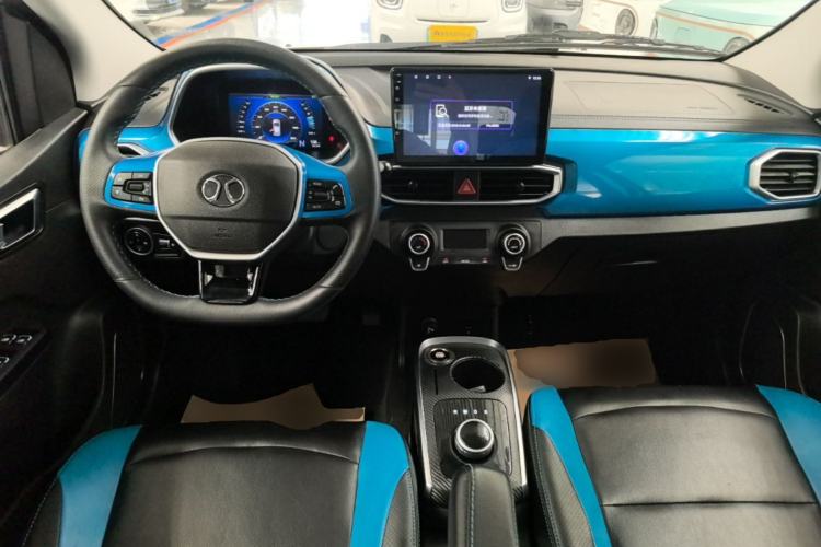 Used BAIC New Energy EC3 2018 Dynamic Edition Center Console