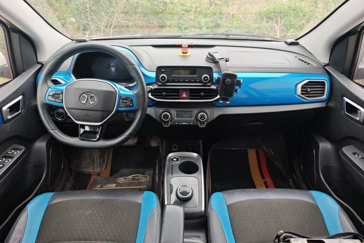 Used BAIC New Energy EC3 2018 Dynamic Edition Center Console