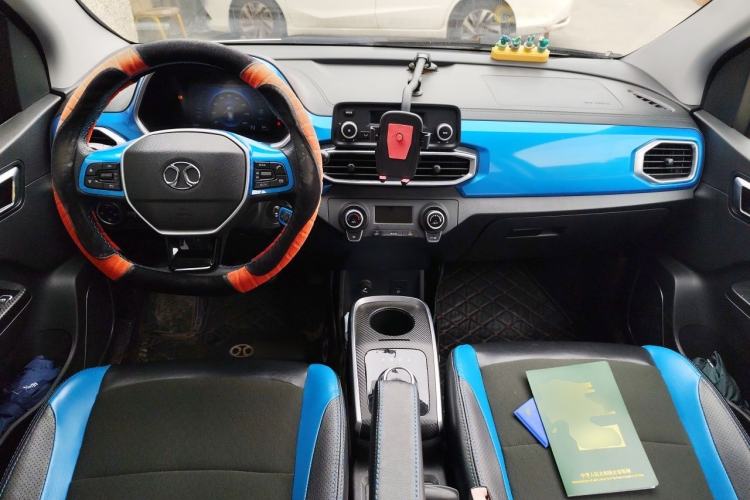 Used BAIC New Energy EC3 2018 Dynamic Edition Center Console