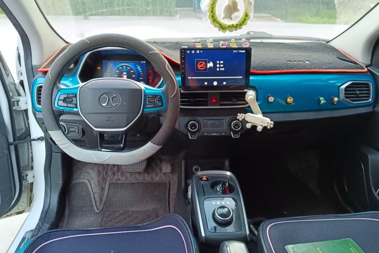 Used BAIC New Energy EC3 2018 Dynamic Edition Center Console