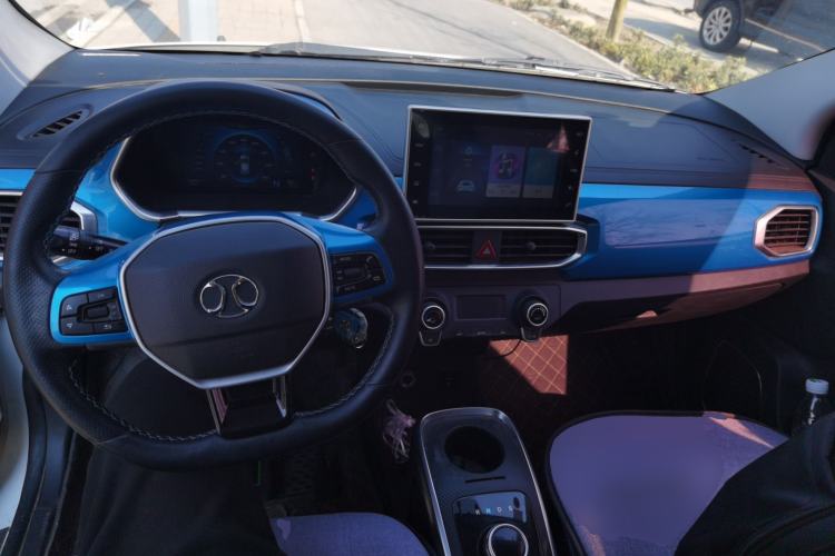 Used BAIC New Energy EC3 2018 Dynamic Edition Center Console