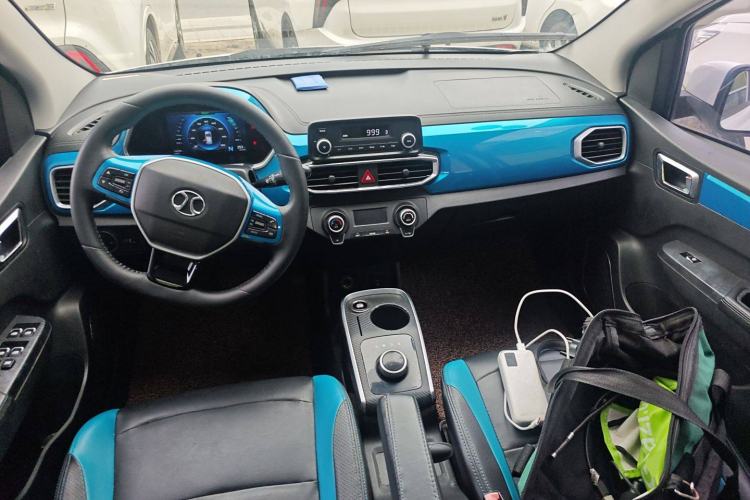 Used BAIC New Energy EC3 2018 Dynamic Edition Center Console