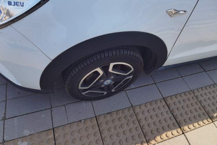 Used BAIC New Energy EC3 2018 Dynamic Edition Exterior 4