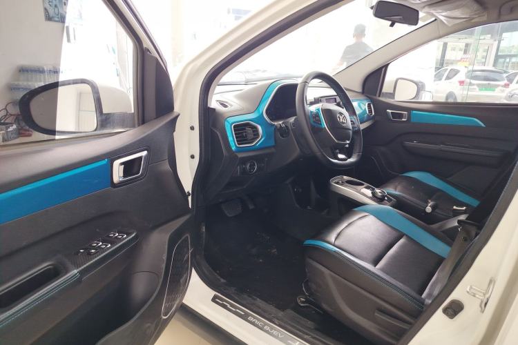 Used BAIC New Energy EC3 2018 Dynamic Edition Customized Version Interior 4