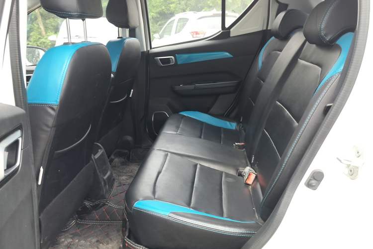Used BAIC New Energy EC3 2018 Dynamic Edition Customized Version Interior 5