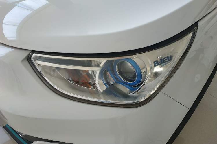 Used BAIC New Energy EC3 2018 Dynamic Edition Customized Version Left Front Headlight