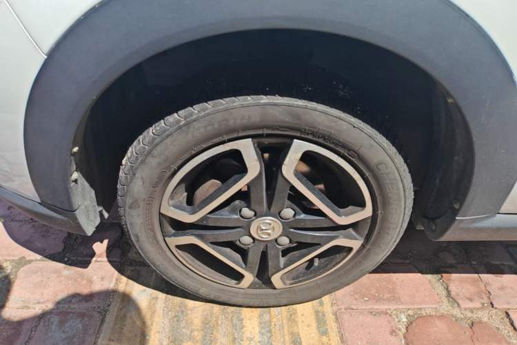 Used BAIC New Energy EC3 2018 Dynamic Edition Left Front Wheel Hub