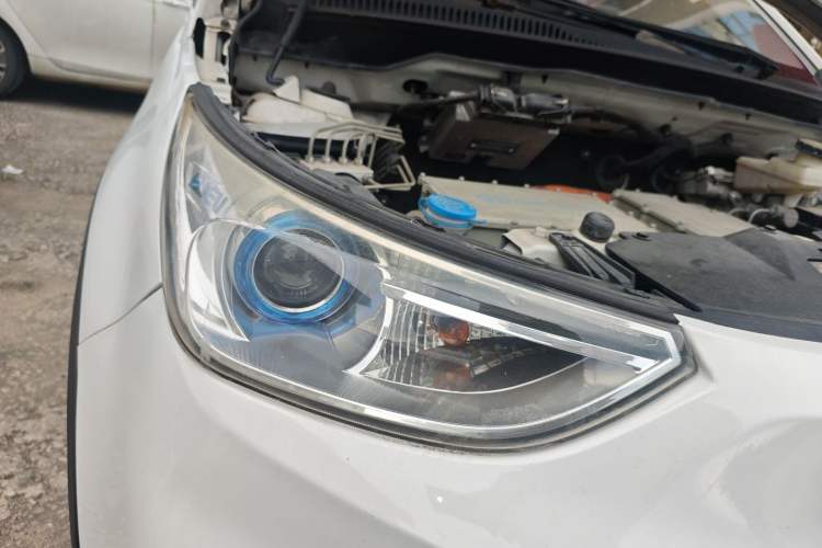 Used BAIC New Energy EC3 2018 Dynamic Edition Right Front Headlight