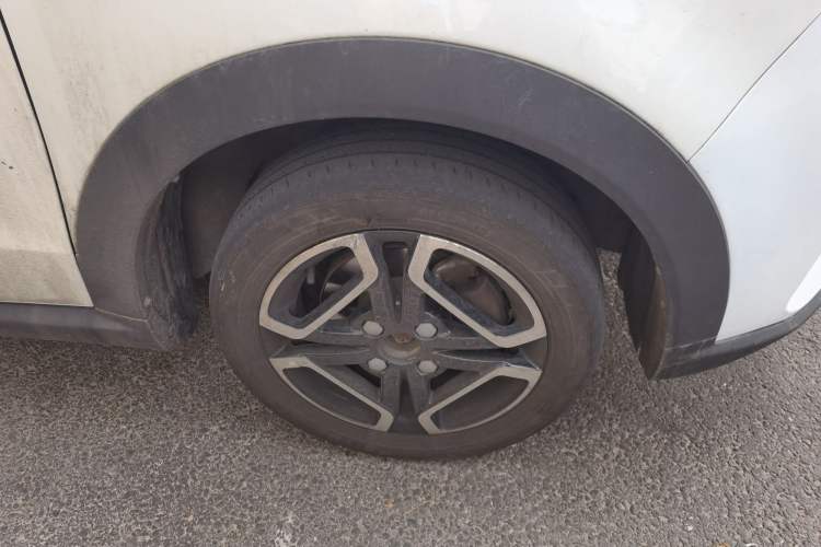 Used BAIC New Energy EC3 2018 Dynamic Edition Right Front Wheel Hub
