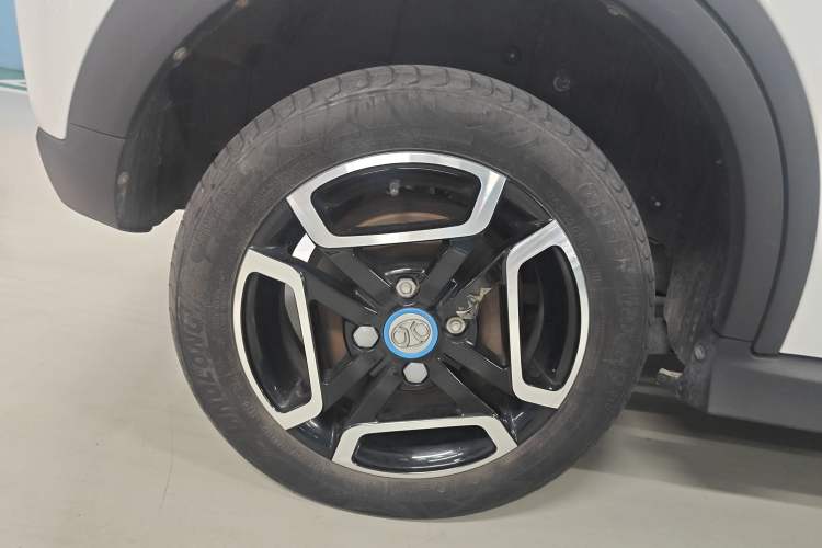 Used BAIC New Energy EC3 2018 Dynamic Edition Right Rear Wheel Hub