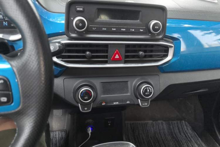 Used BAIC New Energy EC3 2019 Dynamic Edition Audio And AC Panel