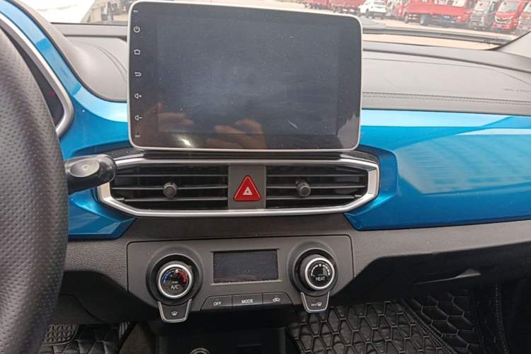 Used BAIC New Energy EC3 2019 Dynamic Edition Audio And AC Panel