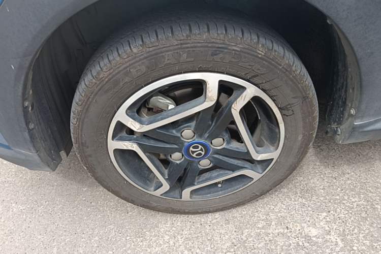 Used BAIC New Energy EC3 2019 Dynamic Edition Left Front Wheel Hub