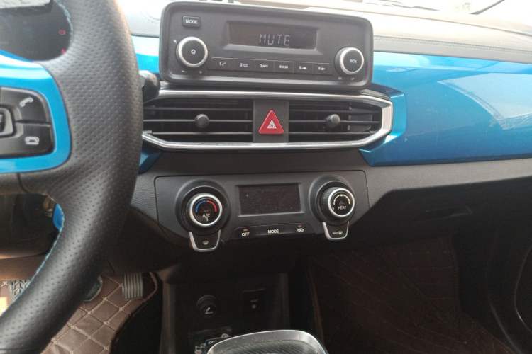Used BAIC New Energy EC3 2019 Dynamic Edition Audio And AC Panel