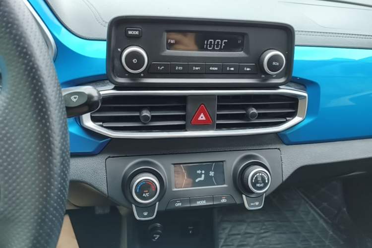 Used BAIC New Energy EC3 2019 Dynamic Edition Audio And AC Panel