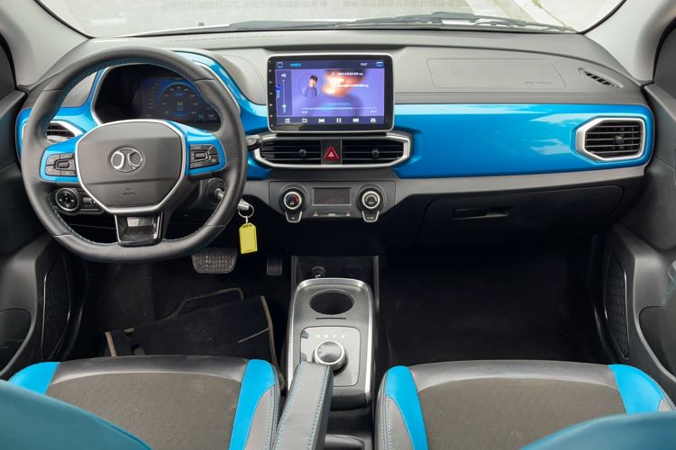 Used BAIC New Energy EC3 2019 Dynamic Edition Center Console