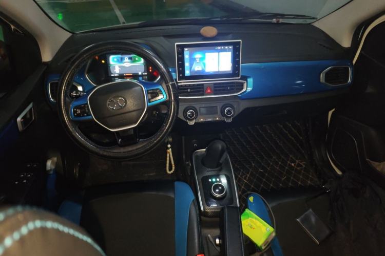 Used BAIC New Energy EC3 2019 Dynamic Edition Center Console