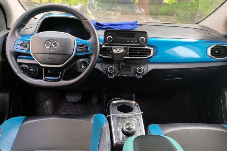 Used BAIC New Energy EC3 2019 Dynamic Edition Center Console