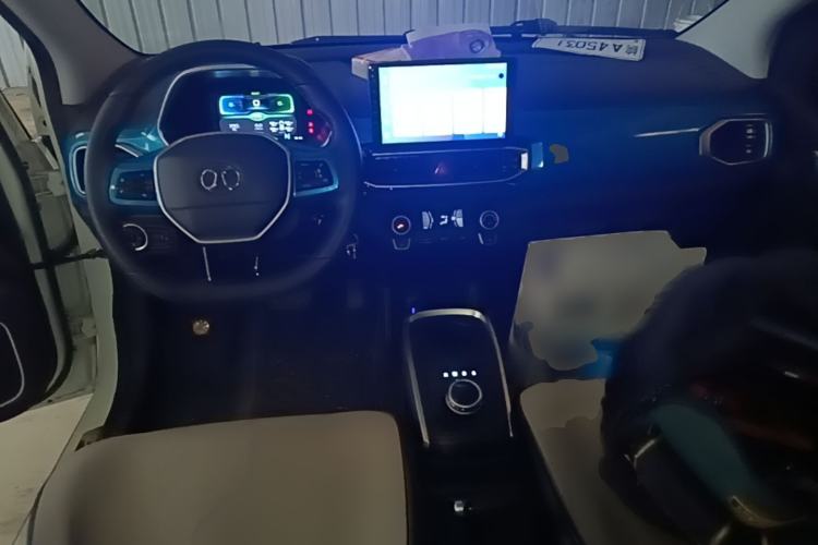 Used BAIC New Energy EC3 2019 Dynamic Edition Center Console