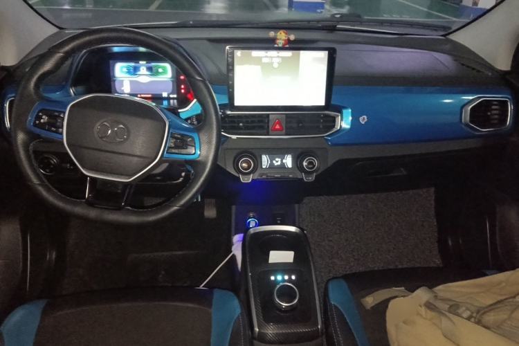 Used BAIC New Energy EC3 2019 Dynamic Edition Center Console