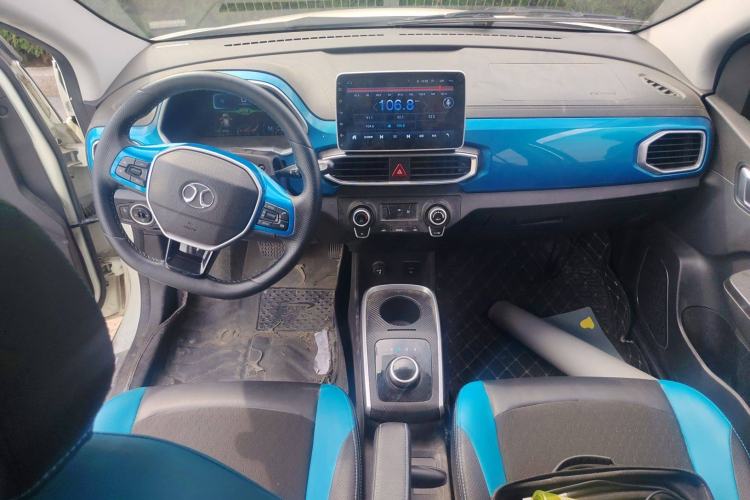 Used BAIC New Energy EC3 2019 Dynamic Edition Center Console