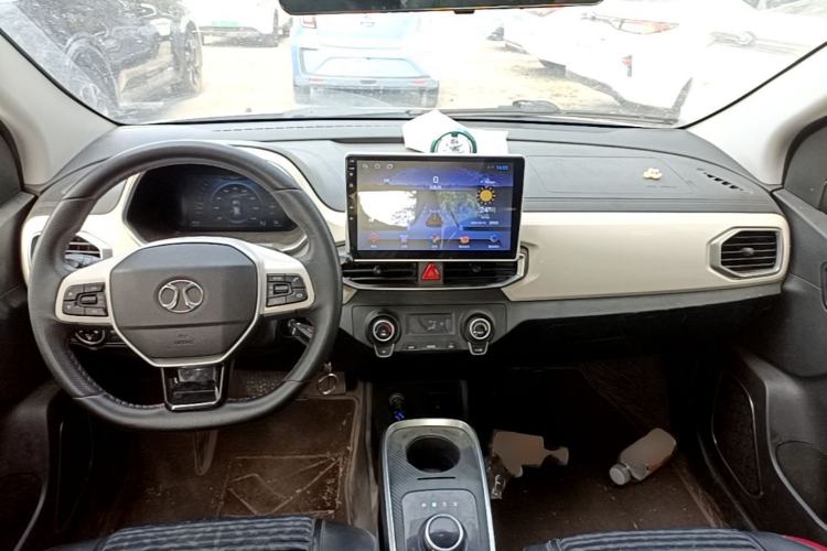 Used BAIC New Energy EC3 2019 Dynamic Edition Center Console