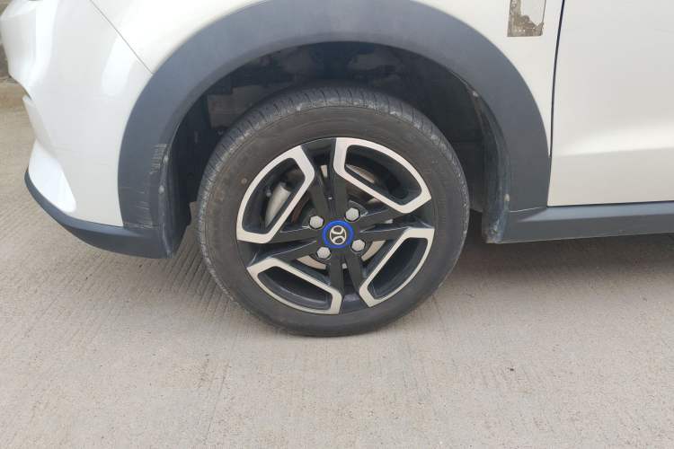 Used BAIC New Energy EC3 2019 Dynamic Edition Exterior 2