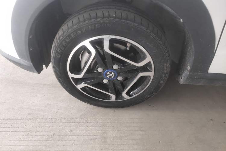 Used BAIC New Energy EC3 2019 Dynamic Edition Exterior 4