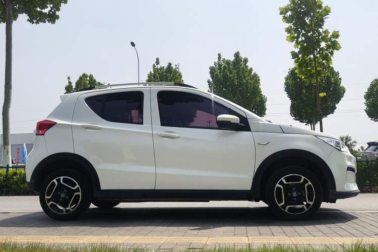 Used BAIC New Energy EC3 2019 Dynamic Edition Exterior 9