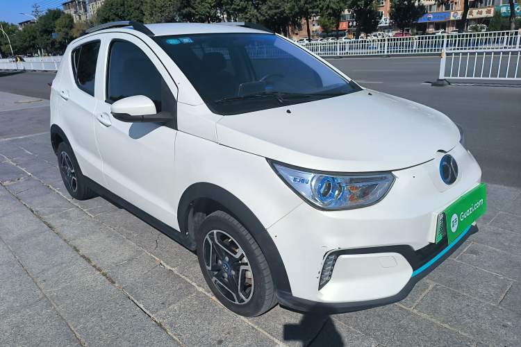 Used BAIC New Energy EC3 2019 Dynamic Edition Front Right 45 Deg