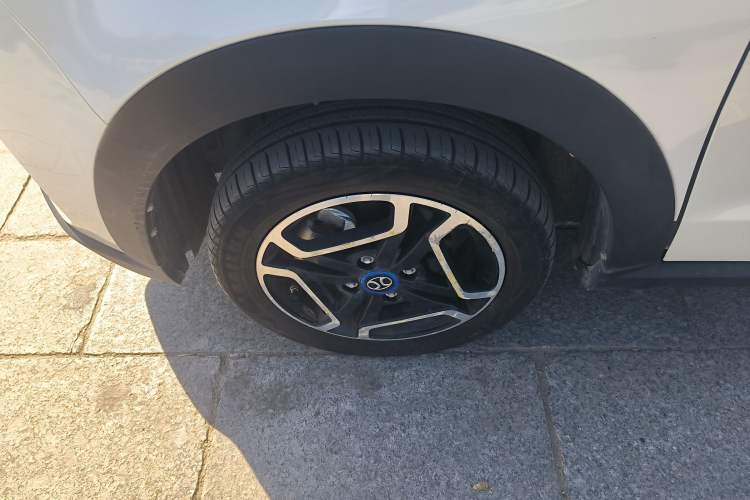 Used BAIC New Energy EC3 2019 Dynamic Edition Left Front Wheel Hub